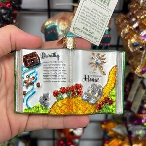 Old world Christmas the wonderful wizard of oz book ornament
